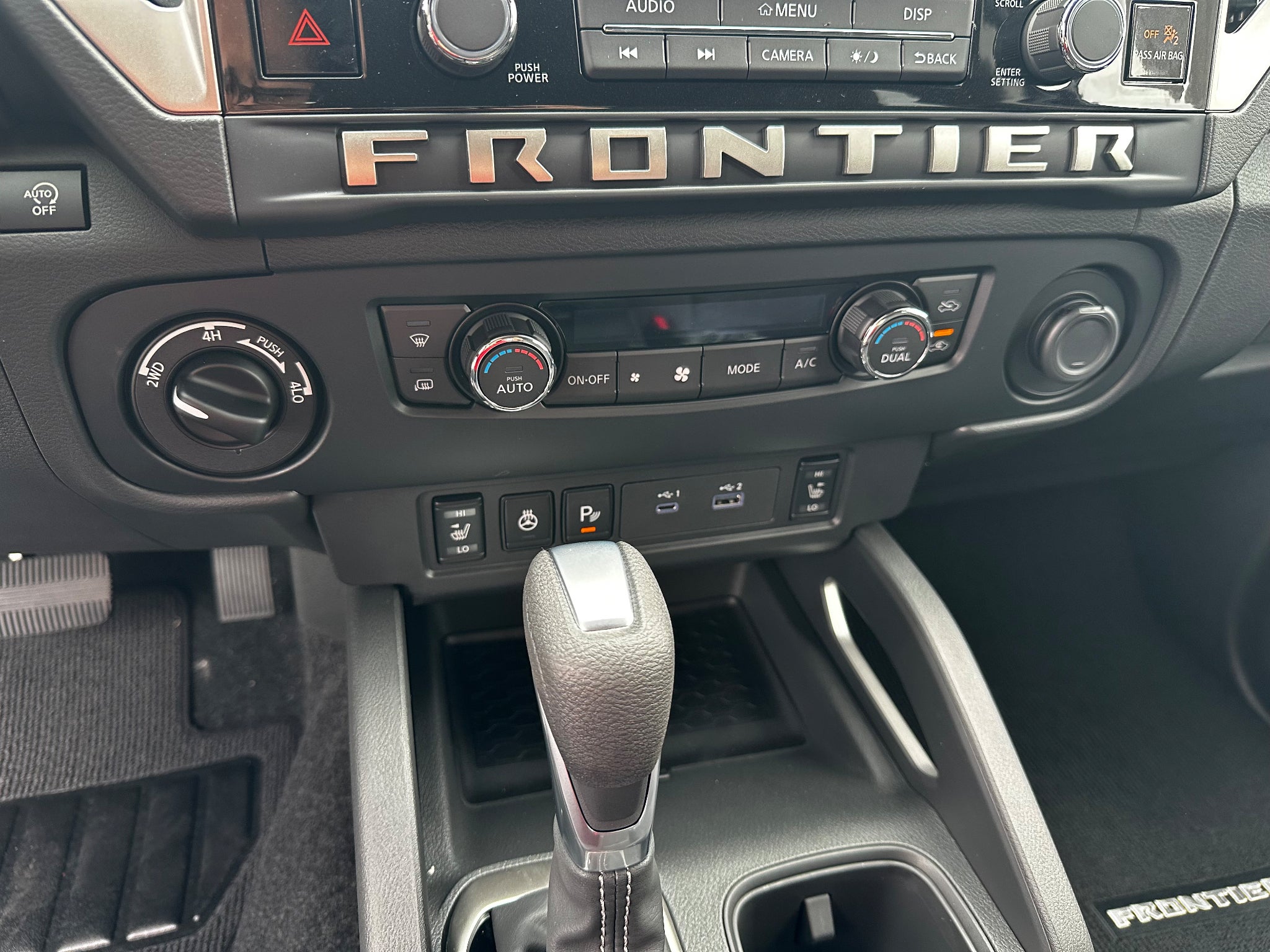 2027 Nissan Frontier SV