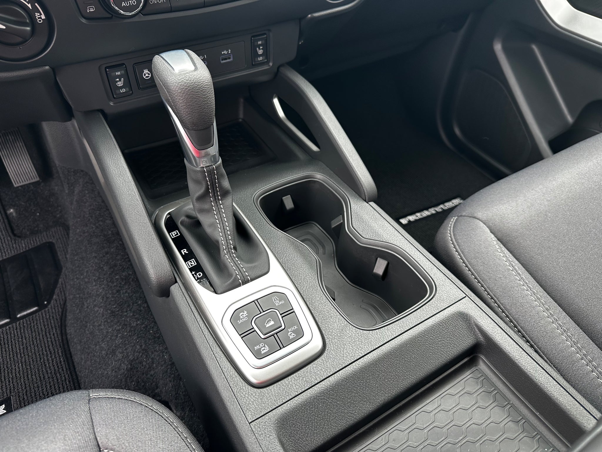 2027 Nissan Frontier SV