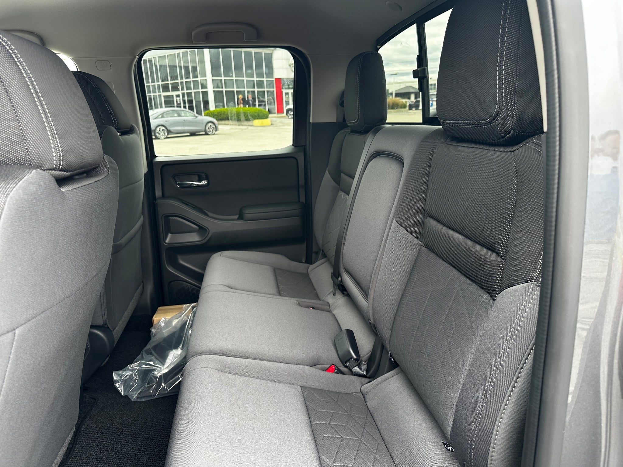 2027 Nissan Frontier SV