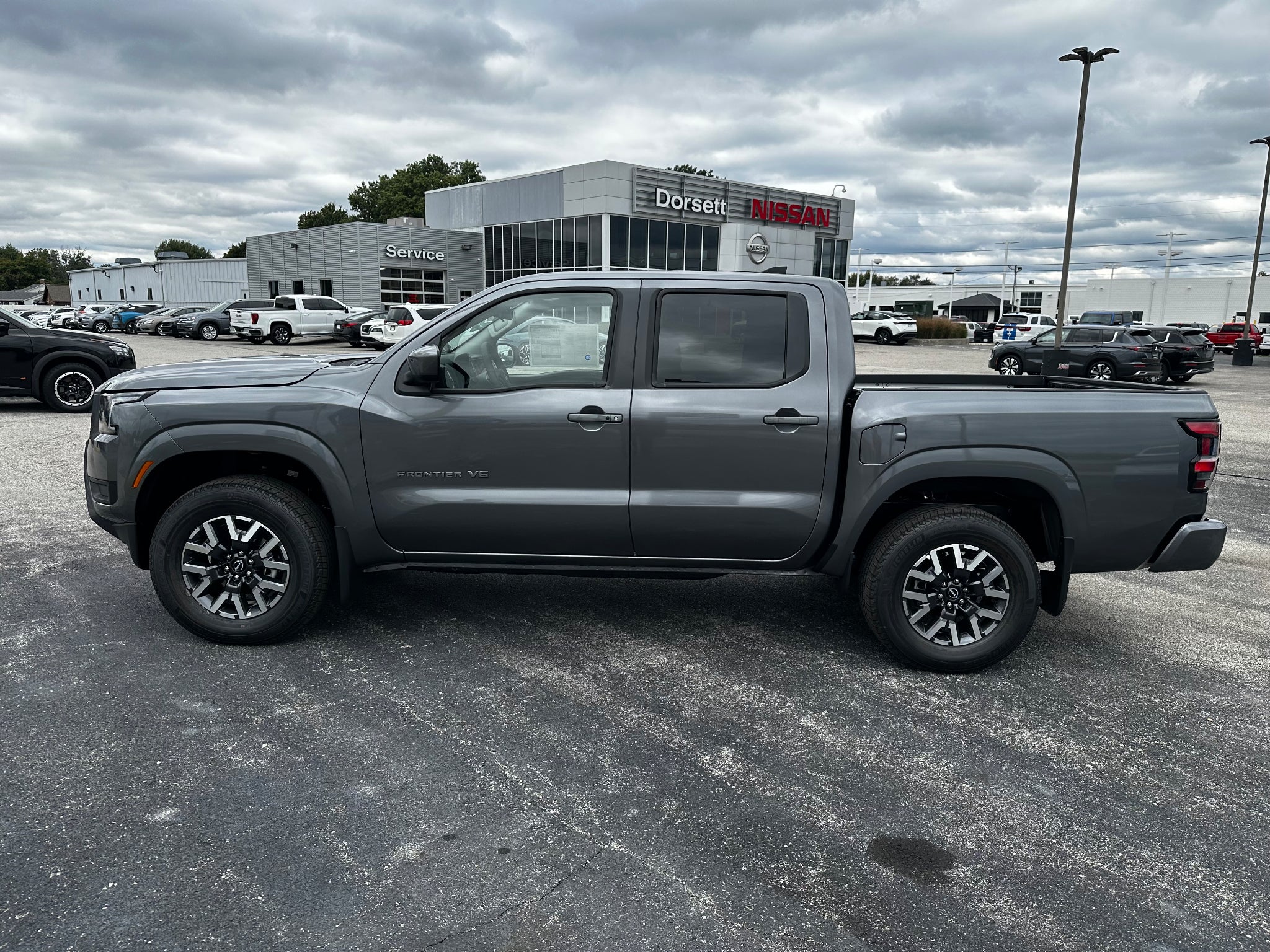 2027 Nissan Frontier SV