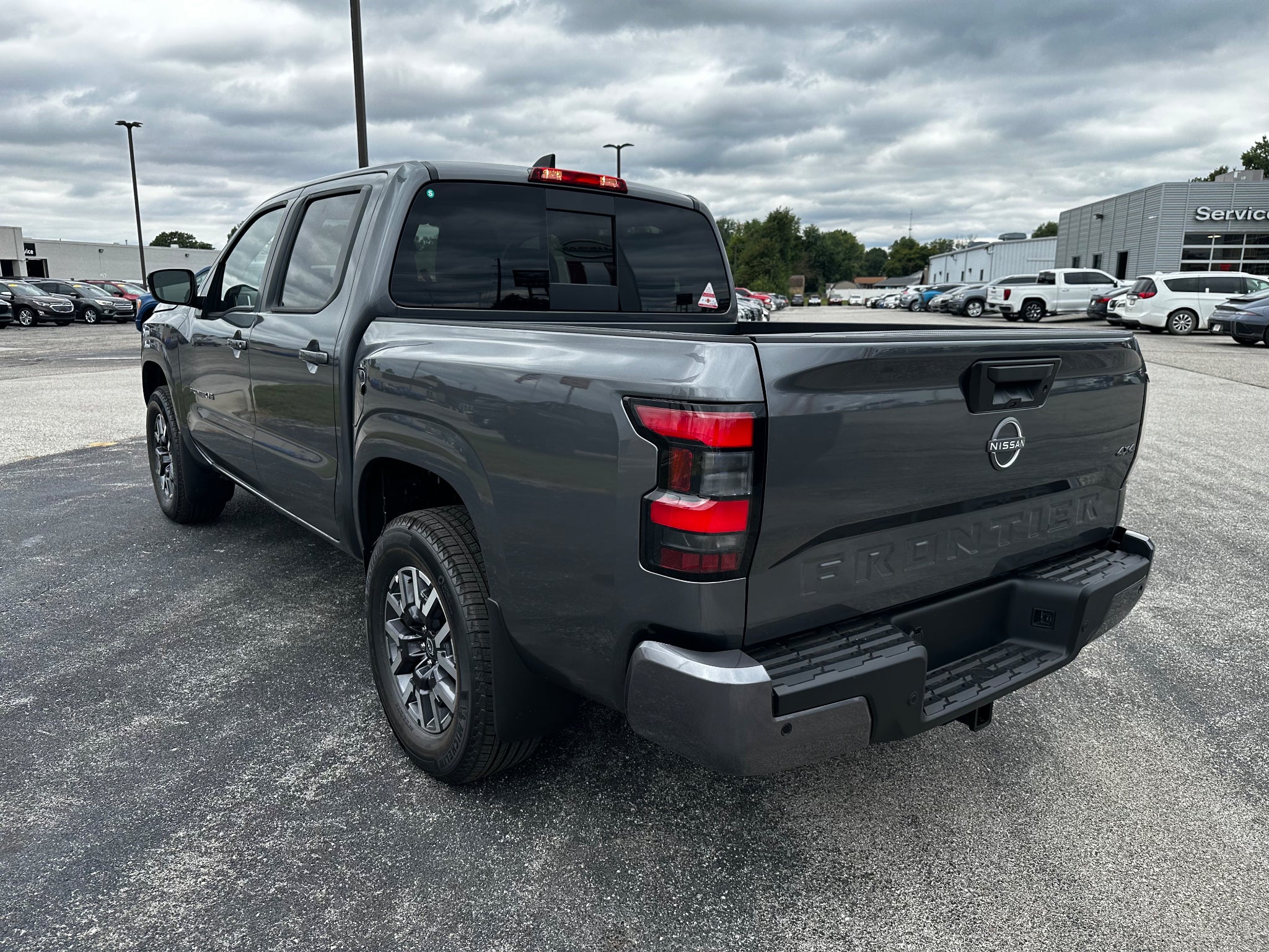 2027 Nissan Frontier SV