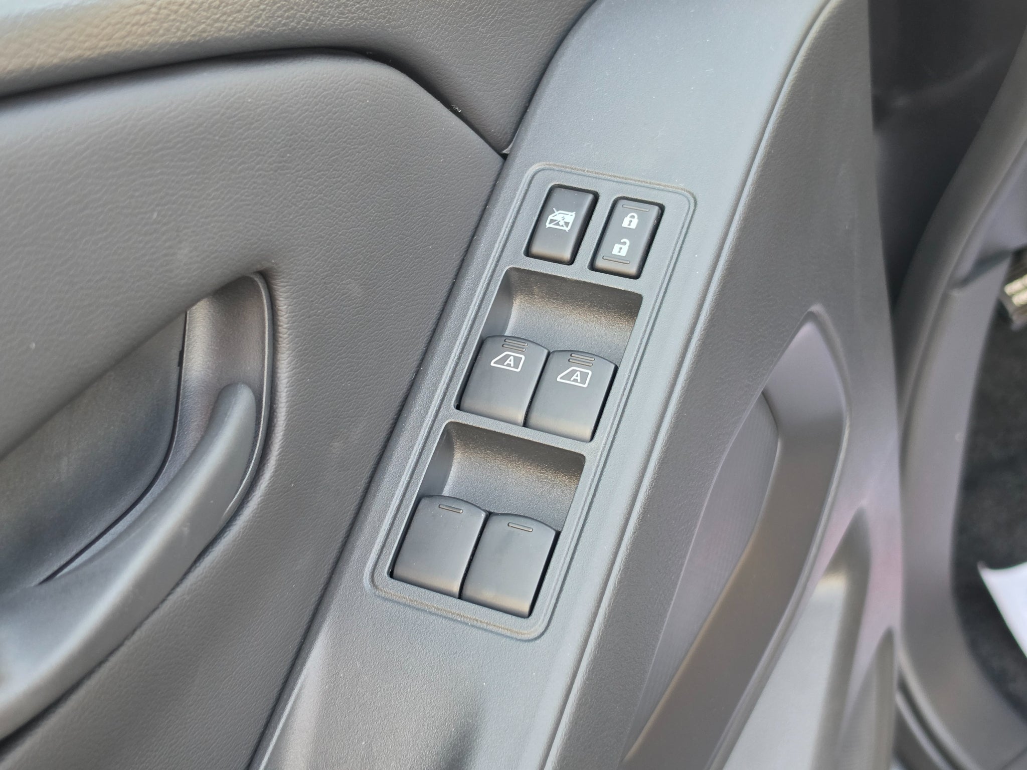 2027 Nissan Frontier S