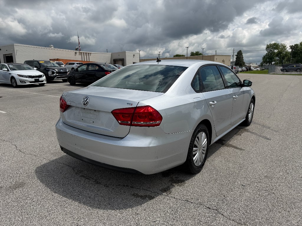 2015 Volkswagen Passat 1.8T S
