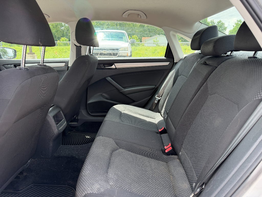 2015 Volkswagen Passat 1.8T S