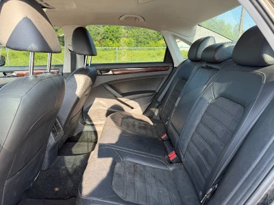 2013 Volkswagen Passat TDI SEL Premium