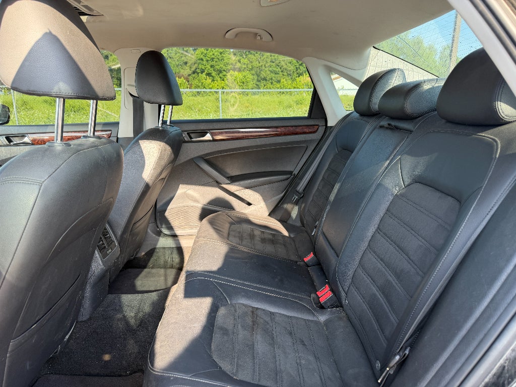 2013 Volkswagen Passat TDI SEL Premium