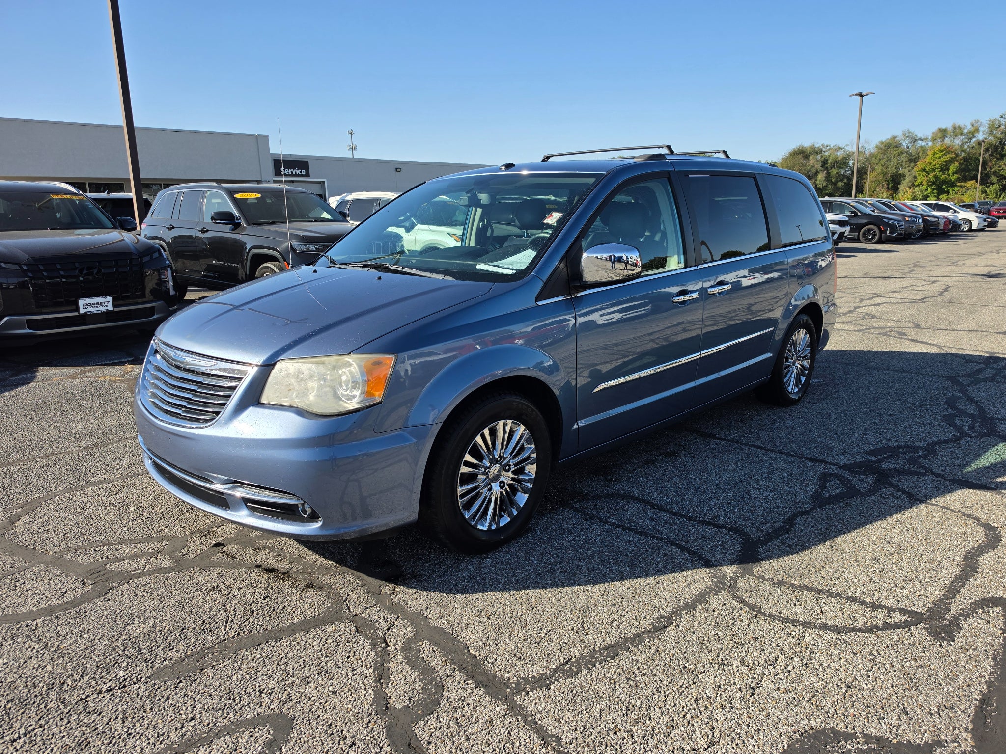 2011 Chrysler Town & Country Limited