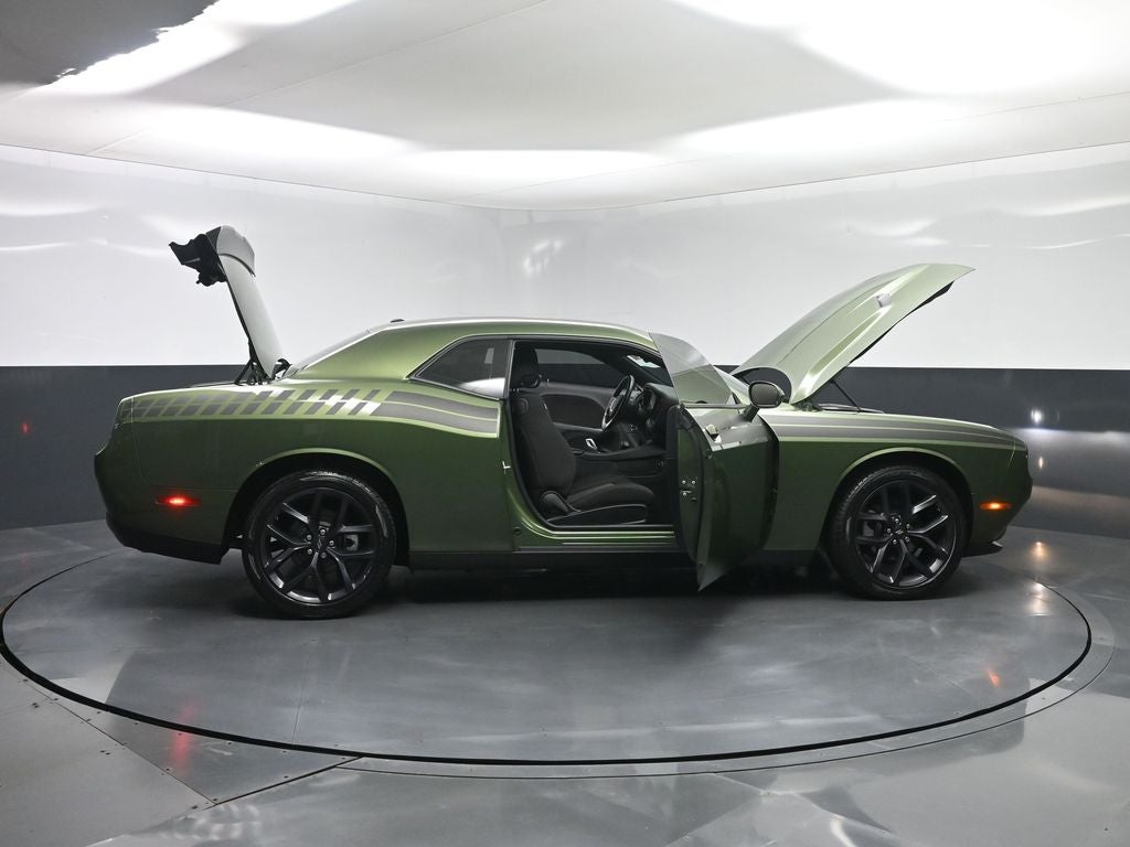 2022 Dodge Challenger SXT
