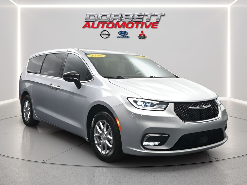 2026 Chrysler Pacifica Select