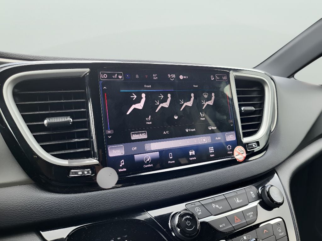 2025 Chrysler Pacifica Select