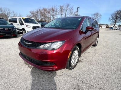 2023 Chrysler Voyager LX