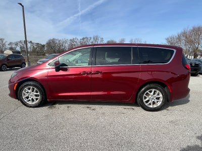 2023 Chrysler Voyager LX