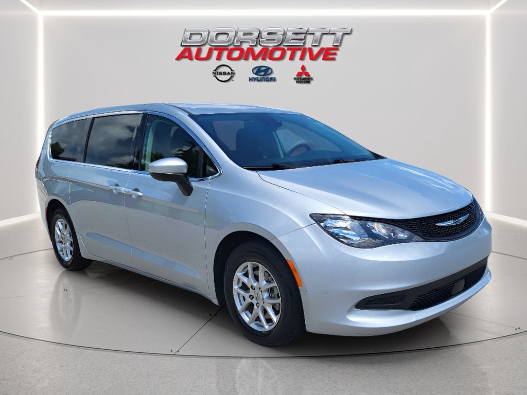 2023 Chrysler Voyager LX