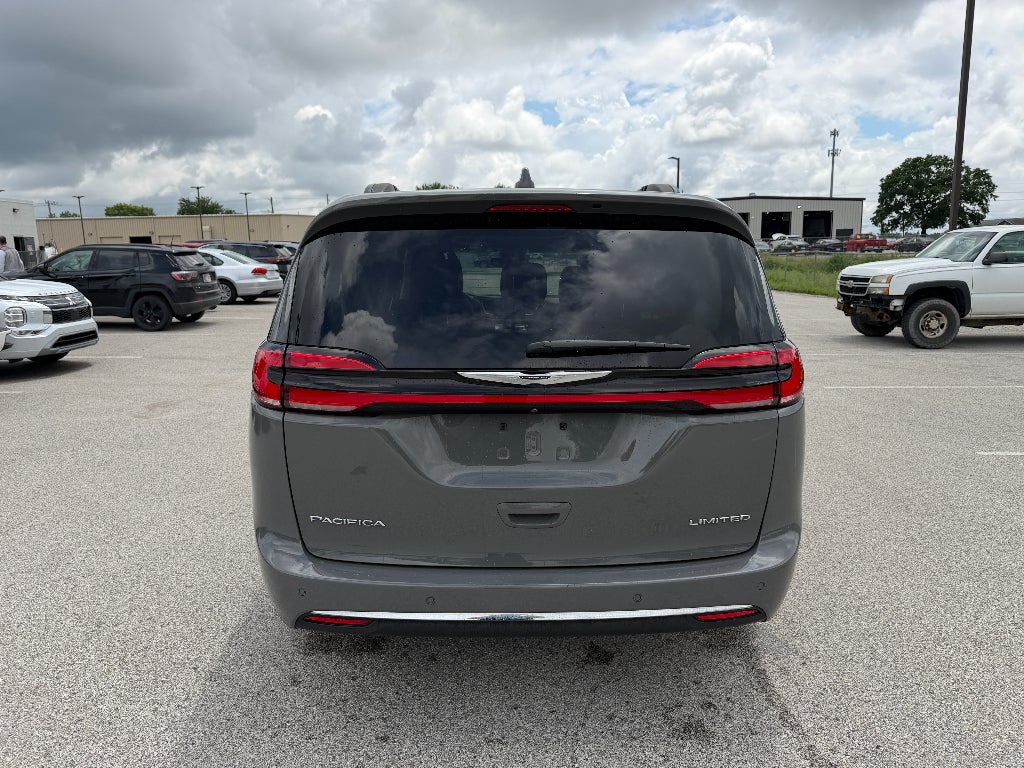 2022 Chrysler Pacifica Limited