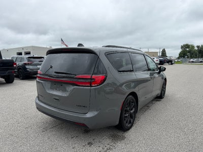 2025 Chrysler Pacifica Limited