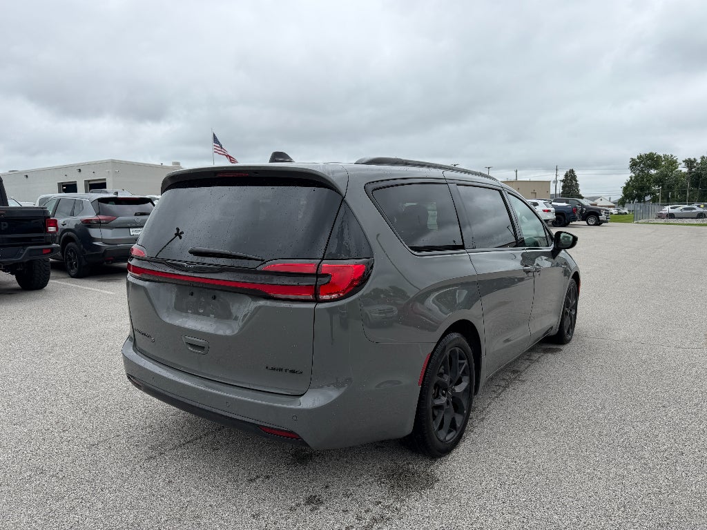 2025 Chrysler Pacifica Limited