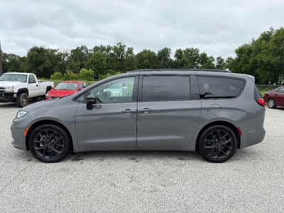 2025 Chrysler Pacifica Limited