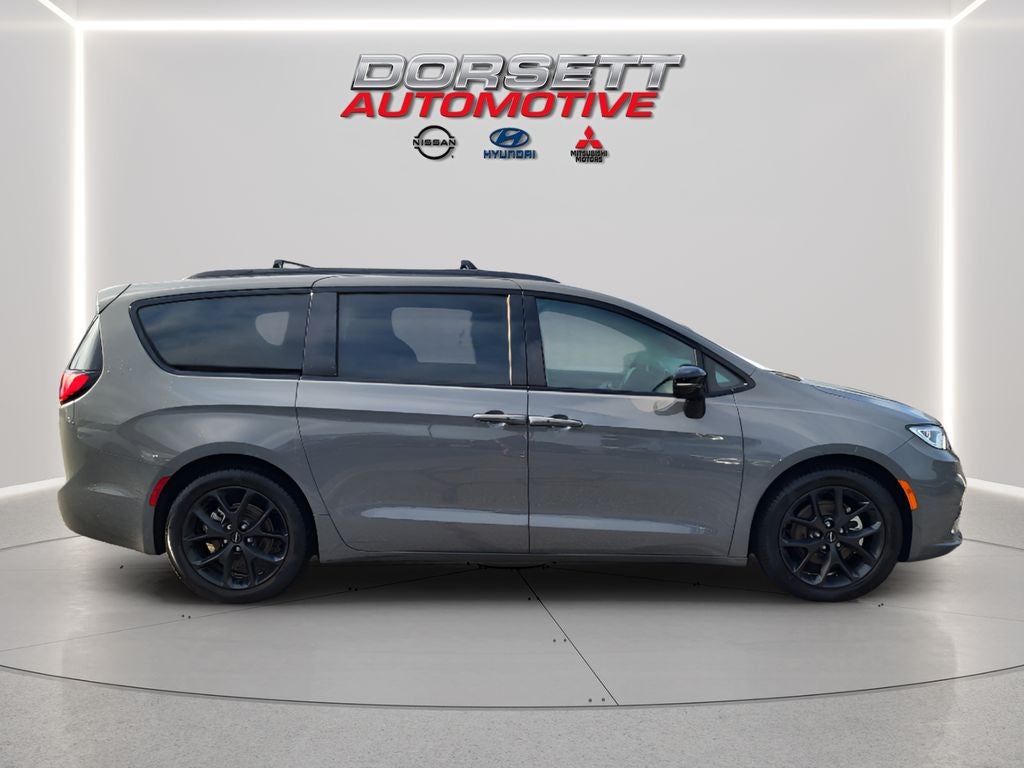 2025 Chrysler Pacifica Limited