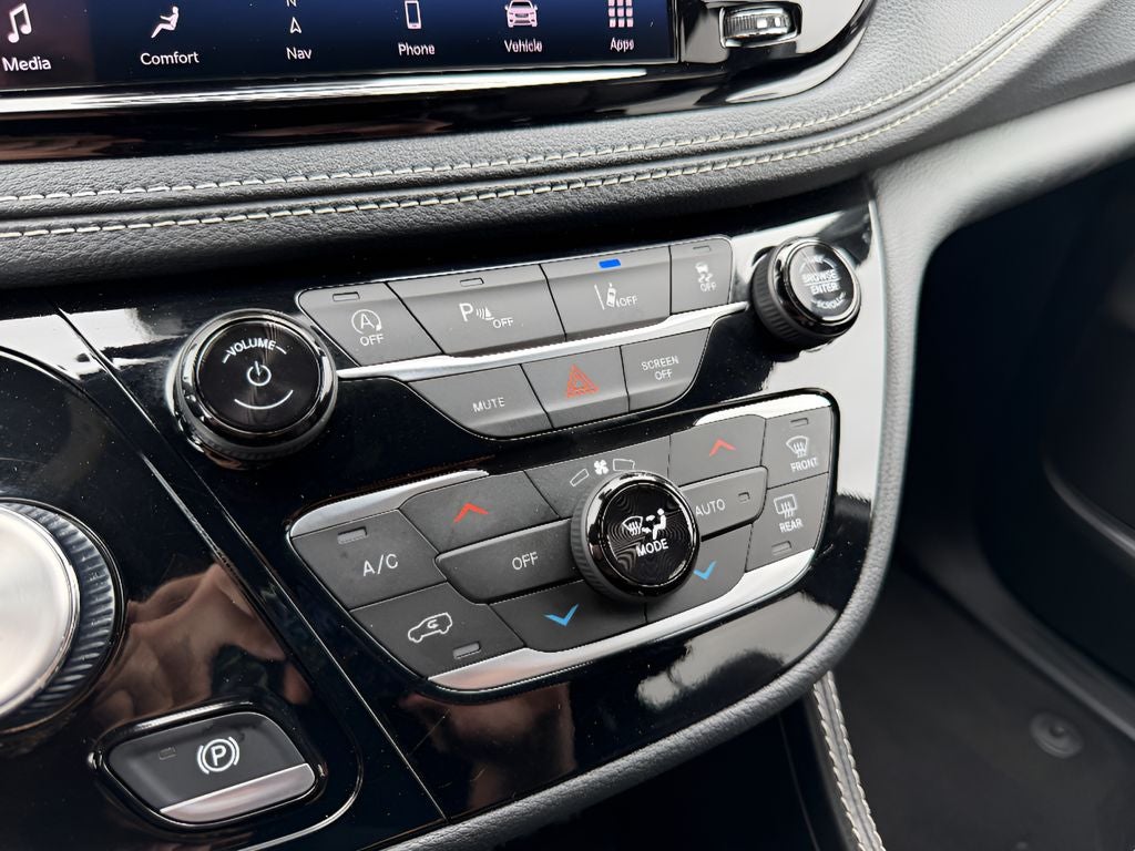 2025 Chrysler Pacifica Limited