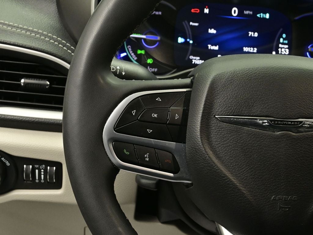 2024 Chrysler Pacifica Hybrid Select