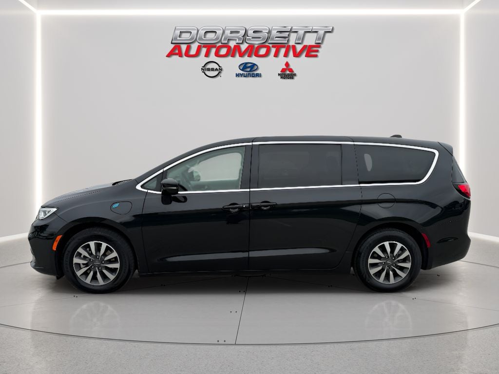2024 Chrysler Pacifica Hybrid Select