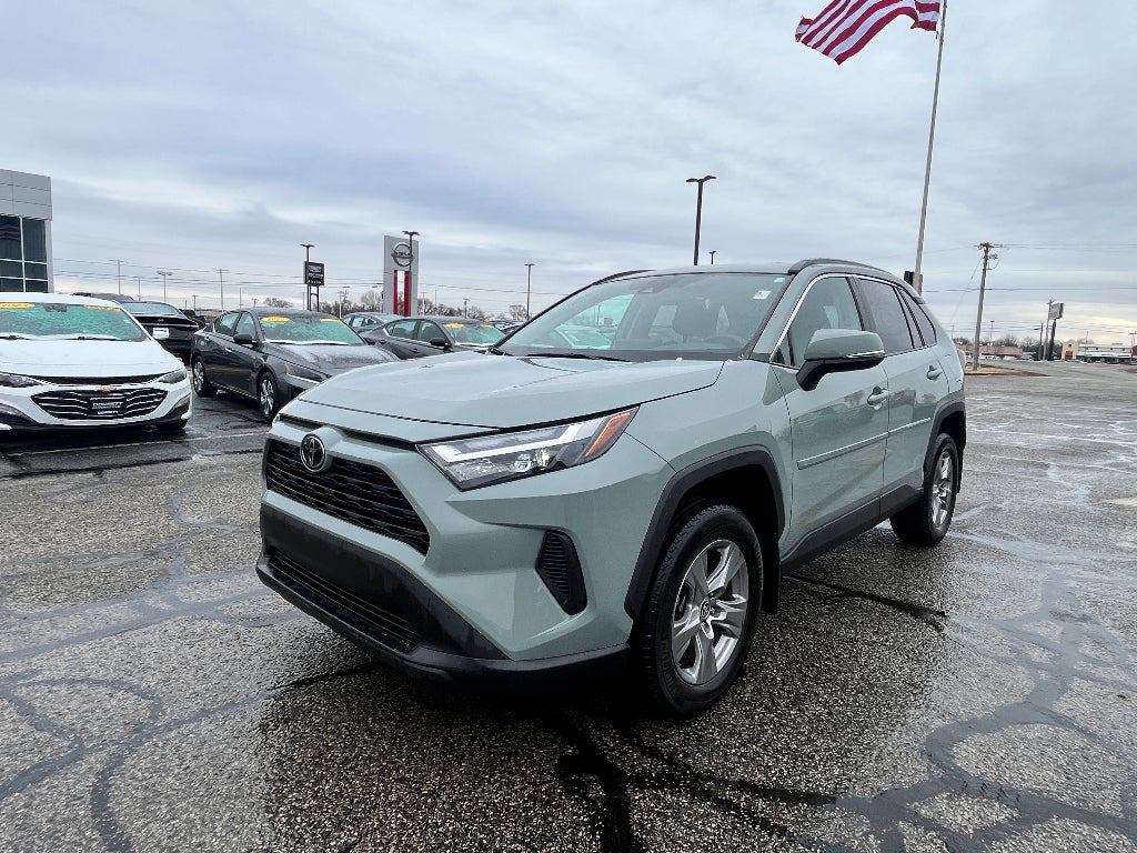 2023 Toyota RAV4 XLE