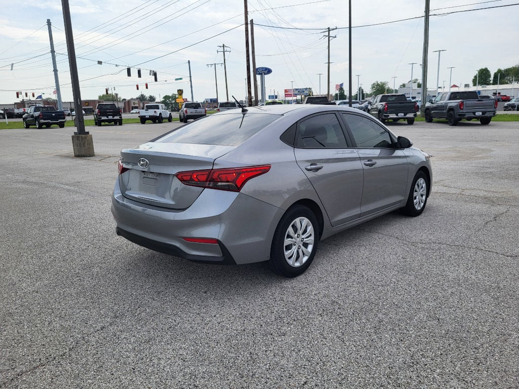2022 Hyundai ACCENT SE