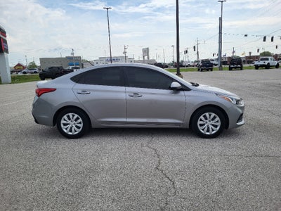 2022 Hyundai ACCENT SE