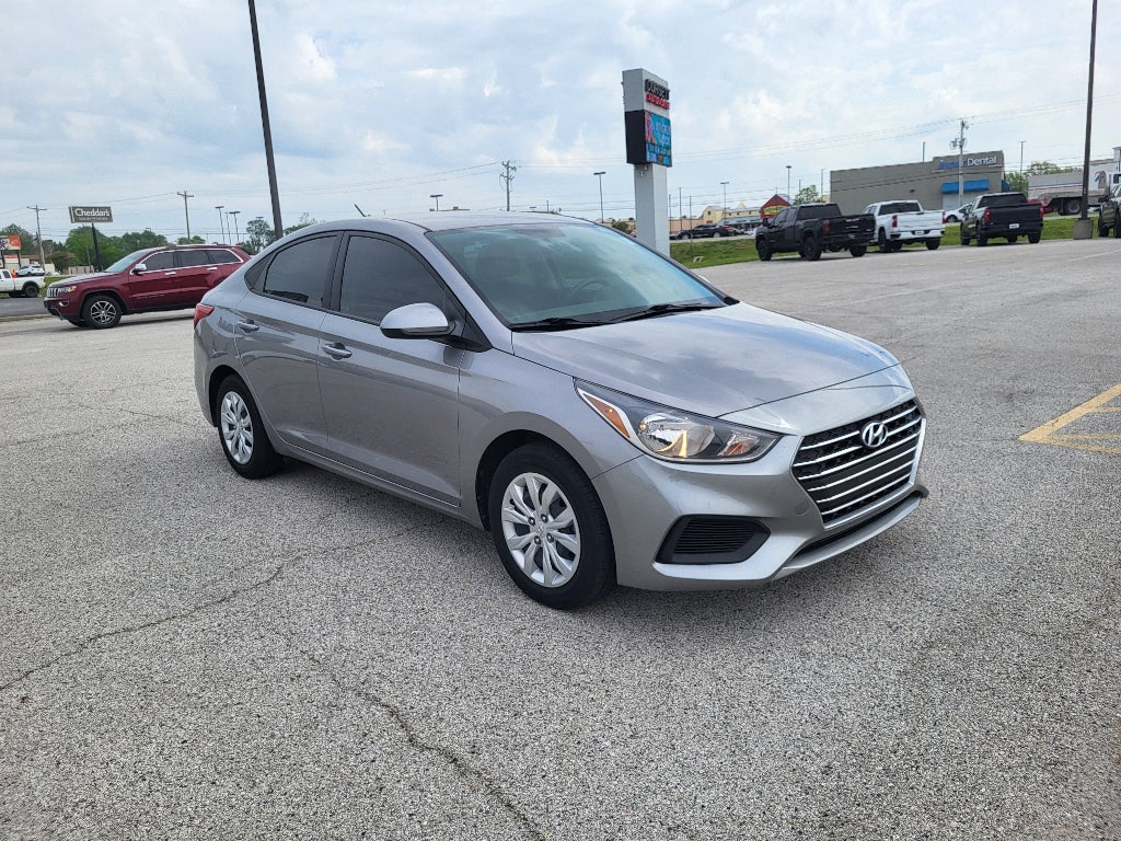 2022 Hyundai ACCENT SE