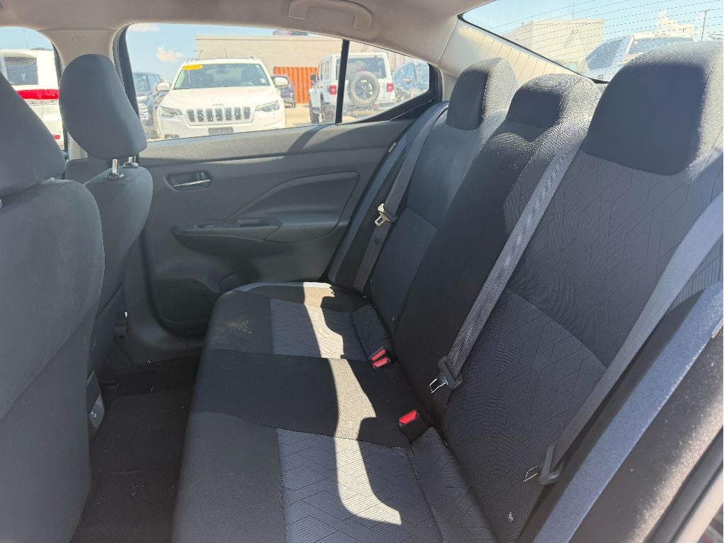 2025 Nissan Versa SV