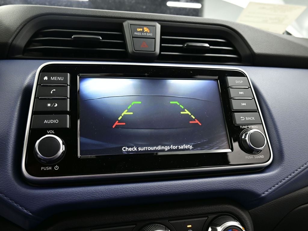 2025 Nissan Versa SV