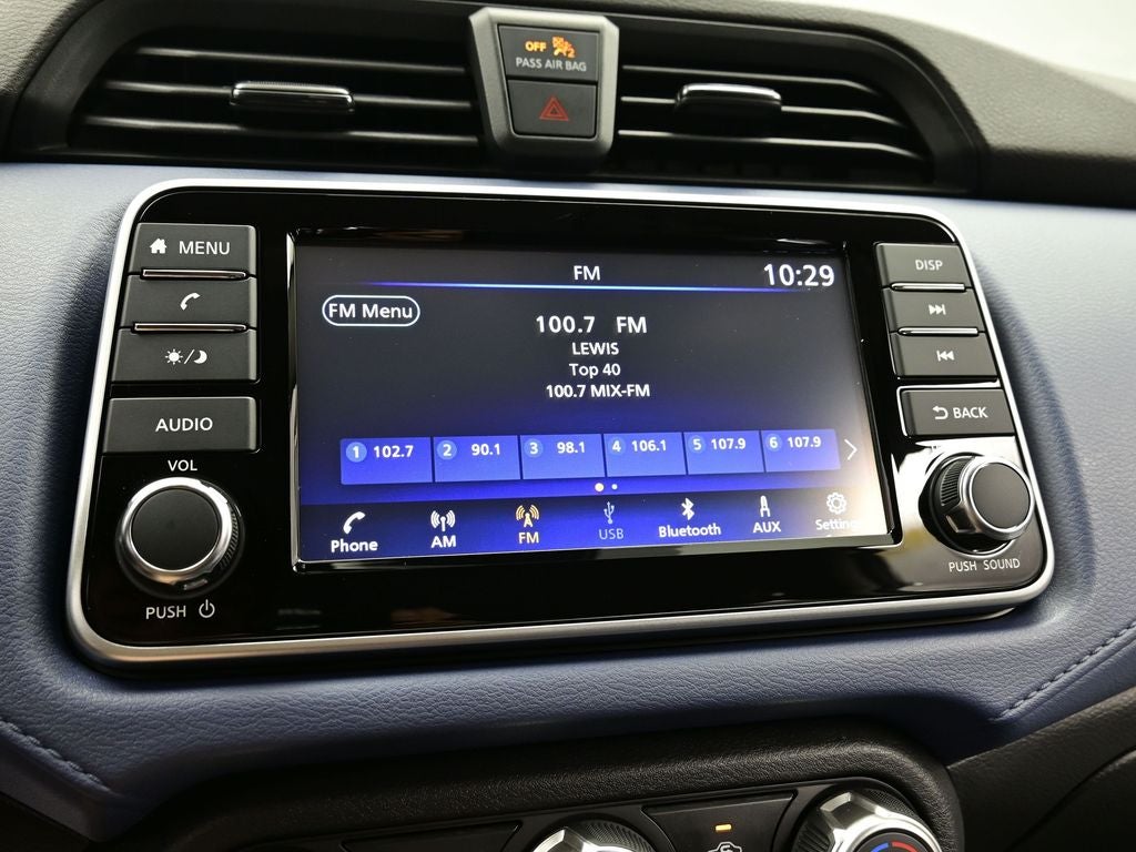 2025 Nissan Versa SV