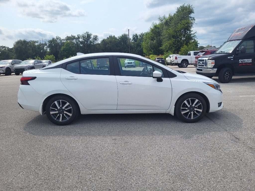 2025 Nissan Versa SV