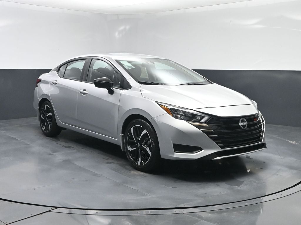 2025 Nissan Versa SR