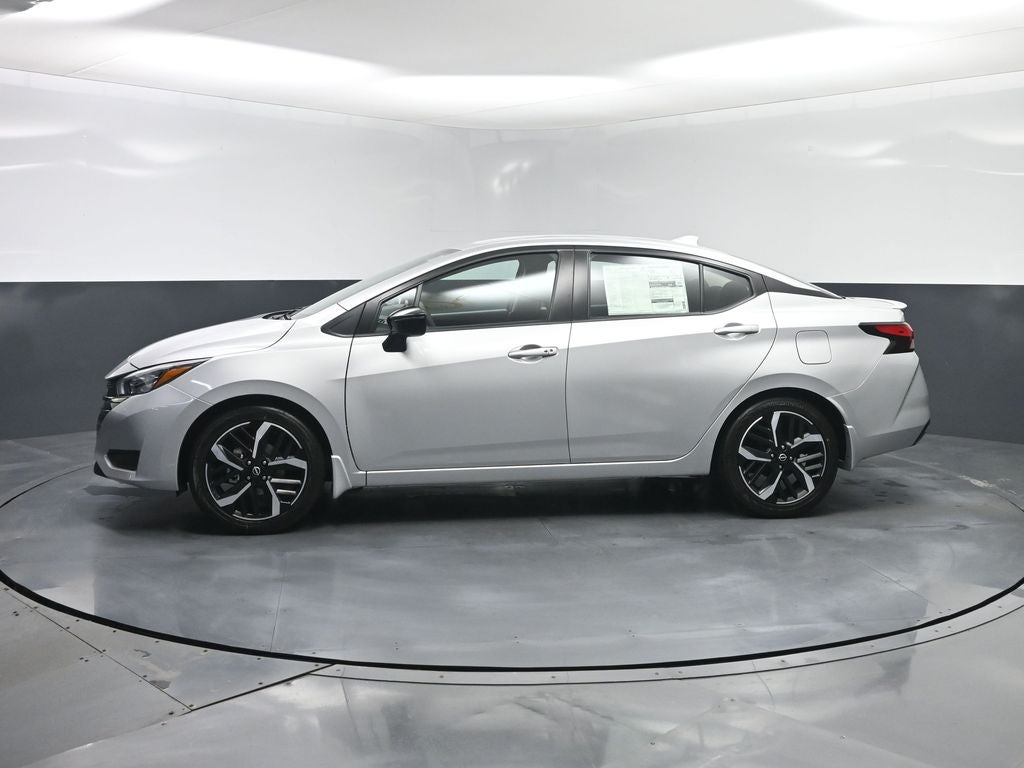2025 Nissan Versa SR
