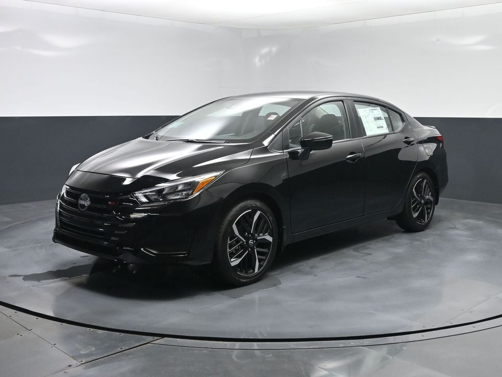 2025 Nissan Versa SR