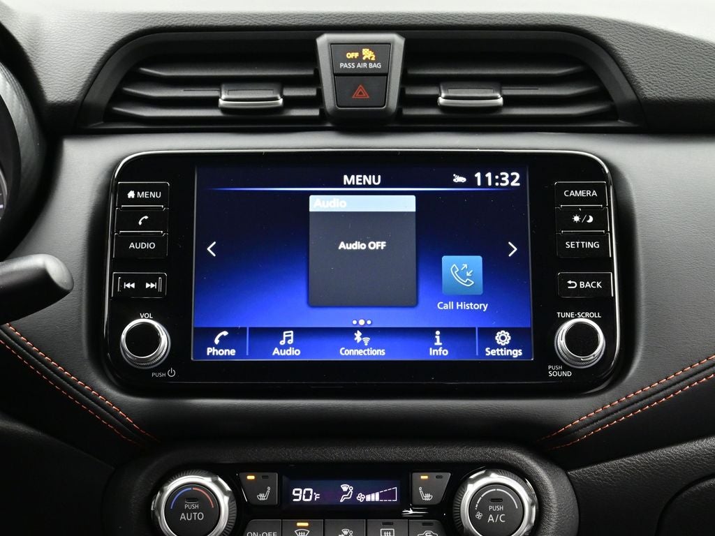 2025 Nissan Versa SR