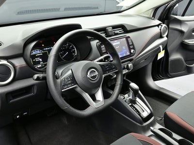 2025 Nissan Versa SR