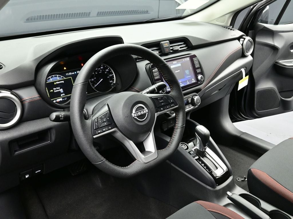 2025 Nissan Versa SR