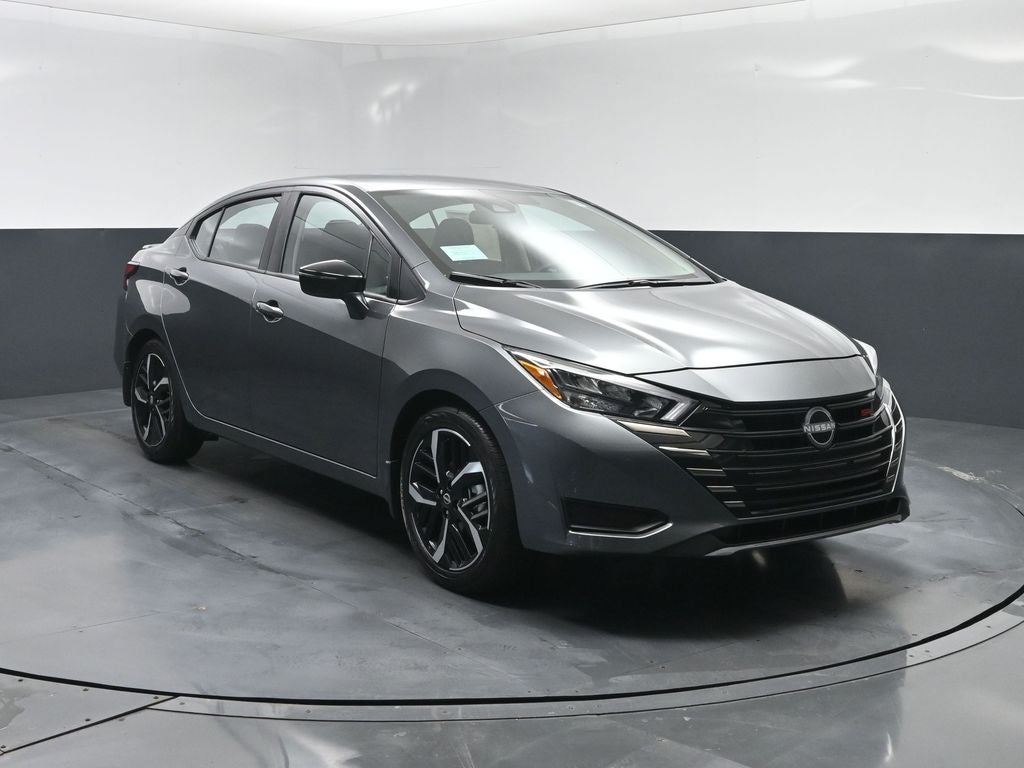 2025 Nissan Versa SR