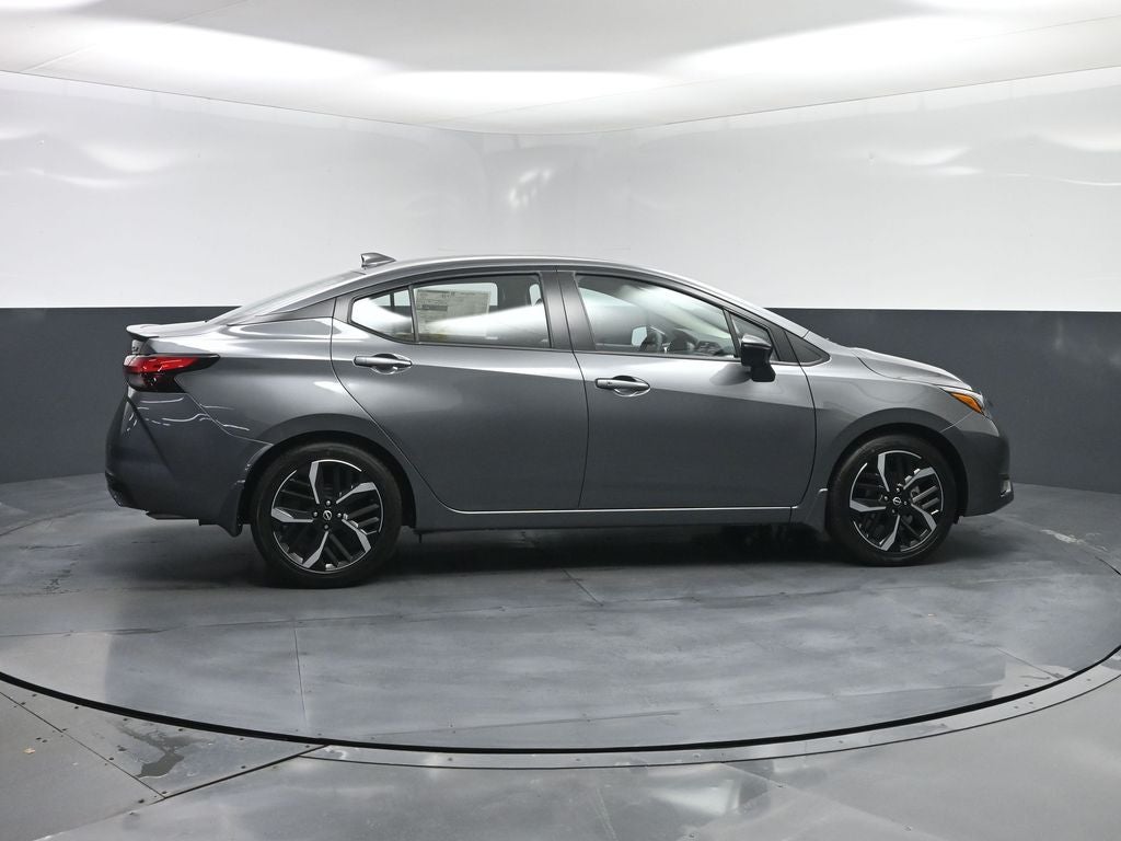 2025 Nissan Versa SR