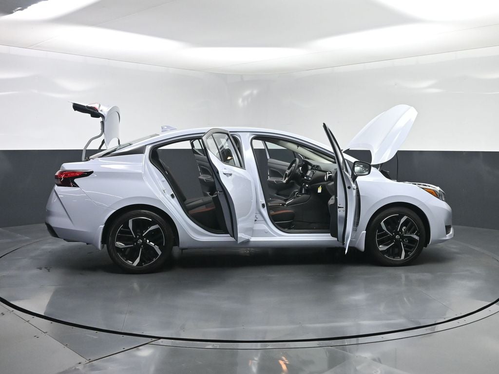 2025 Nissan Versa SR