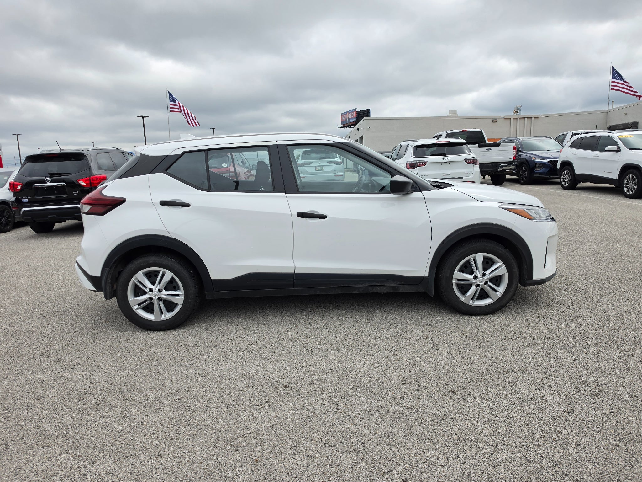 2024 Nissan Kicks S