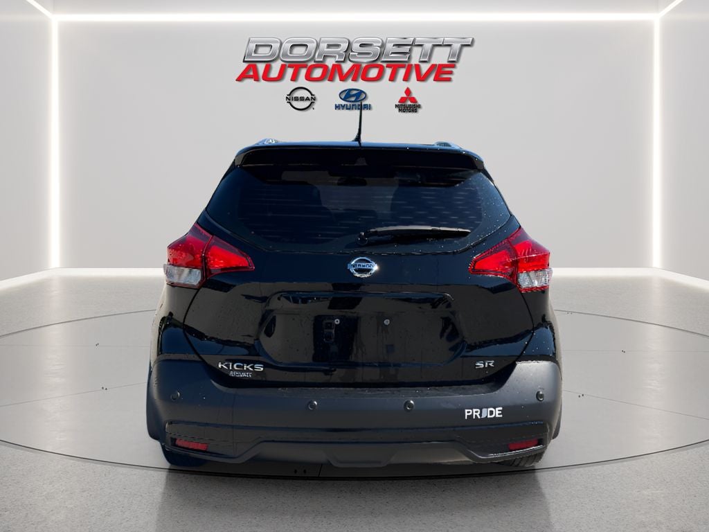 2020 Nissan Kicks SR
