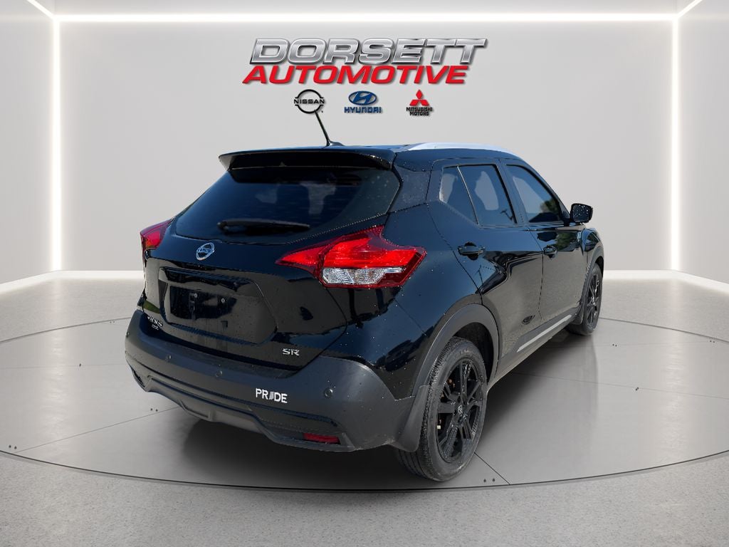 2020 Nissan Kicks SR