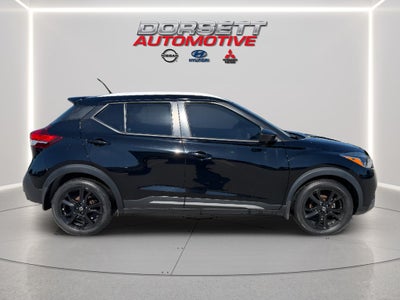 2020 Nissan Kicks SR