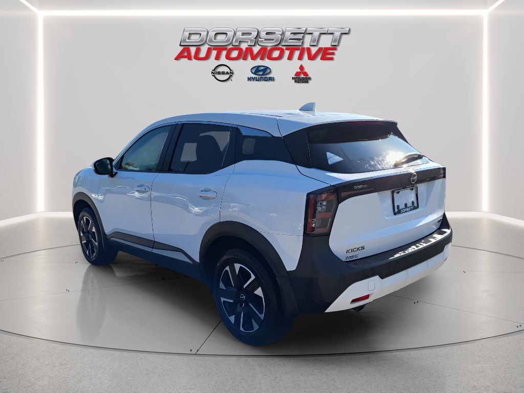 2025 Nissan Kicks SV