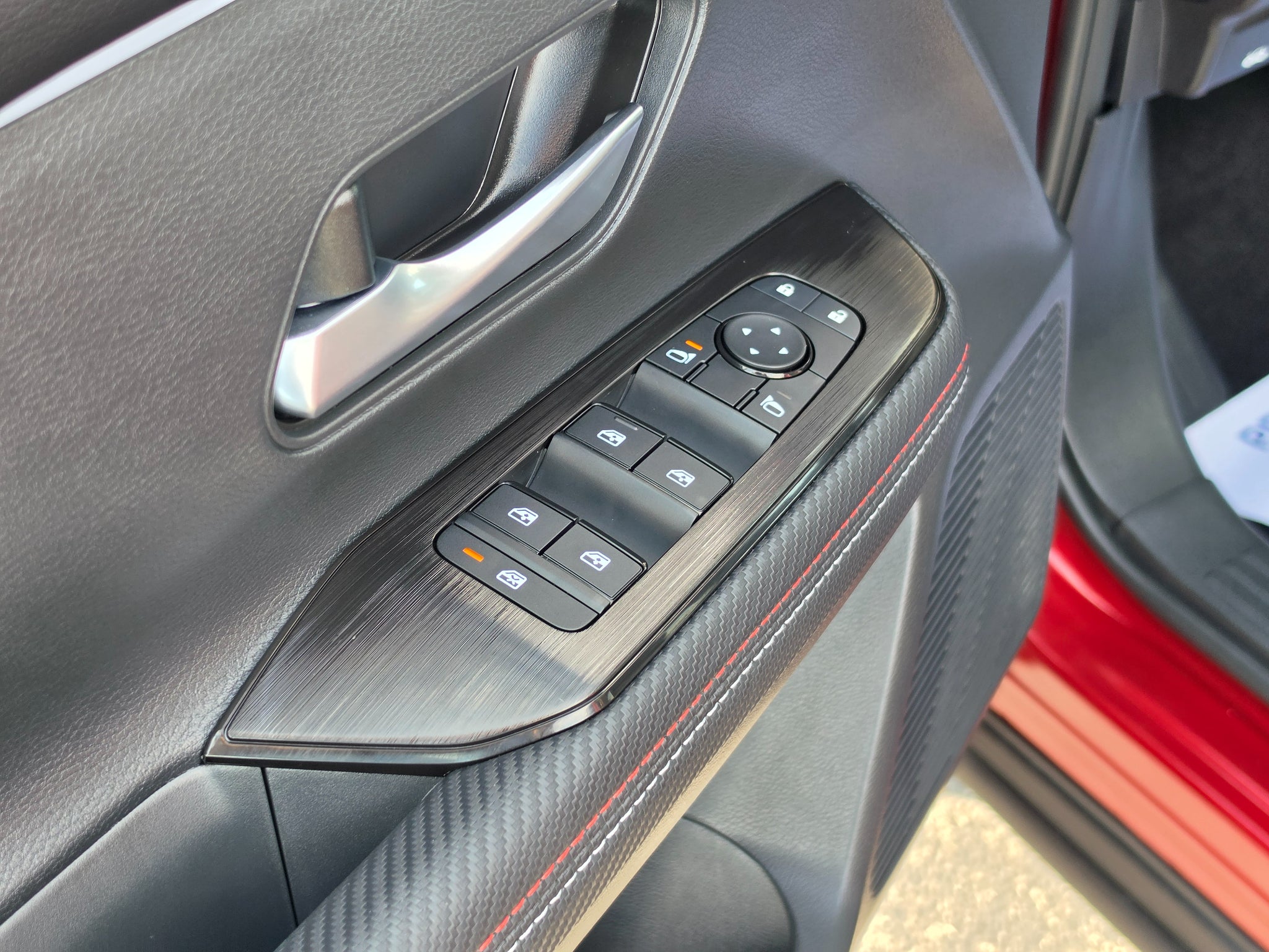 2027 Nissan Kicks SR