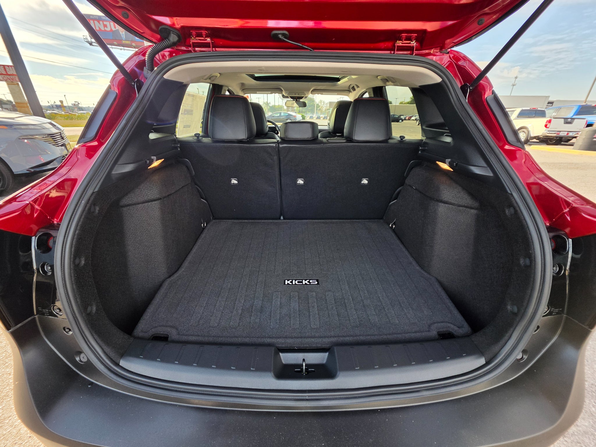 2027 Nissan Kicks SR