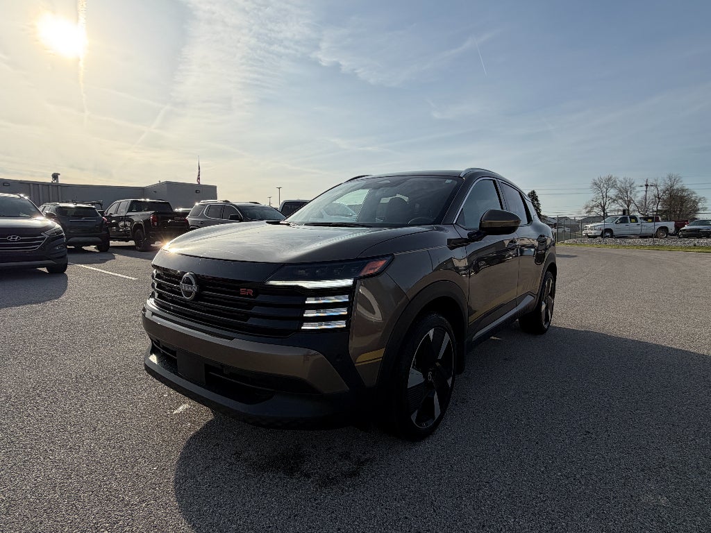 2025 Nissan Kicks SR